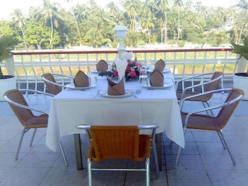 Alliance Resort Hotel Chaung Thar ภายนอก รูปภาพ