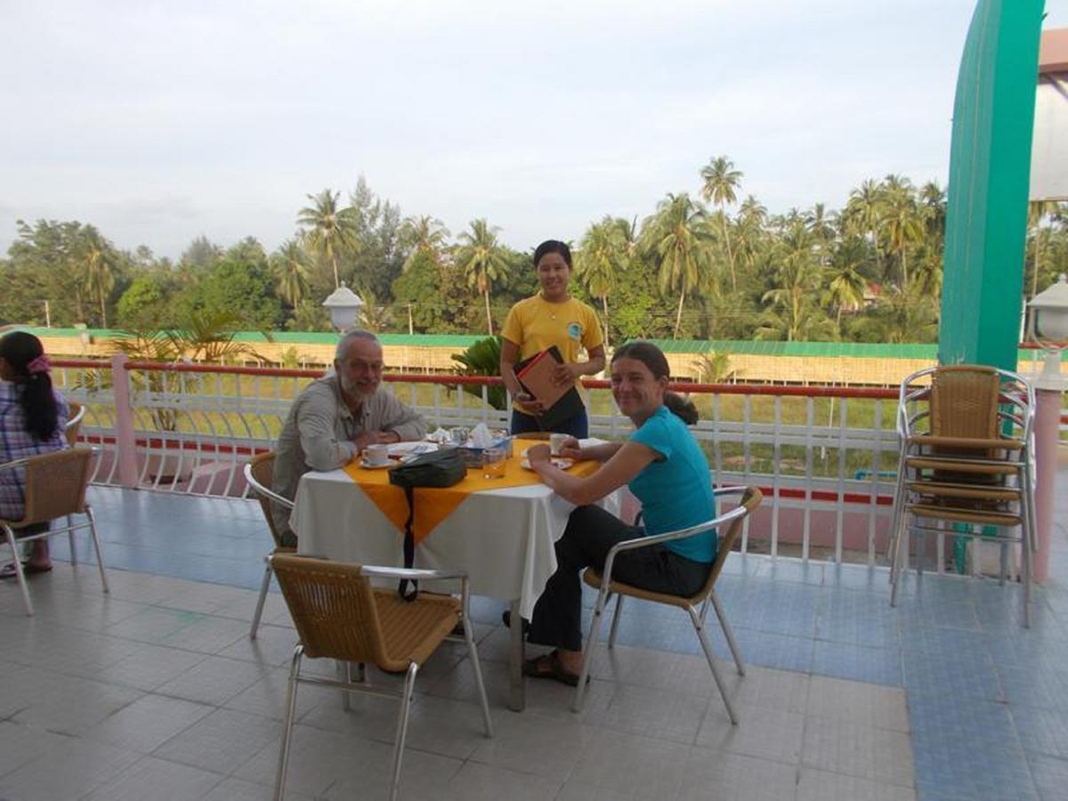 Alliance Resort Hotel Chaung Thar ภายนอก รูปภาพ